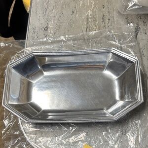 Vintage Wilton Columbia P.A. U.S.A. Silver Rectangular Metal Tray  (Pewter)